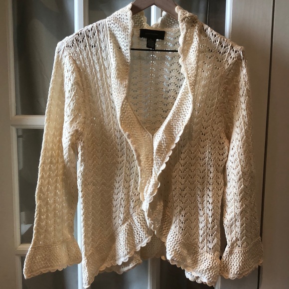Womens knit ruffle v neck collar with lots of detail. In cream color - Picture 1 of 8